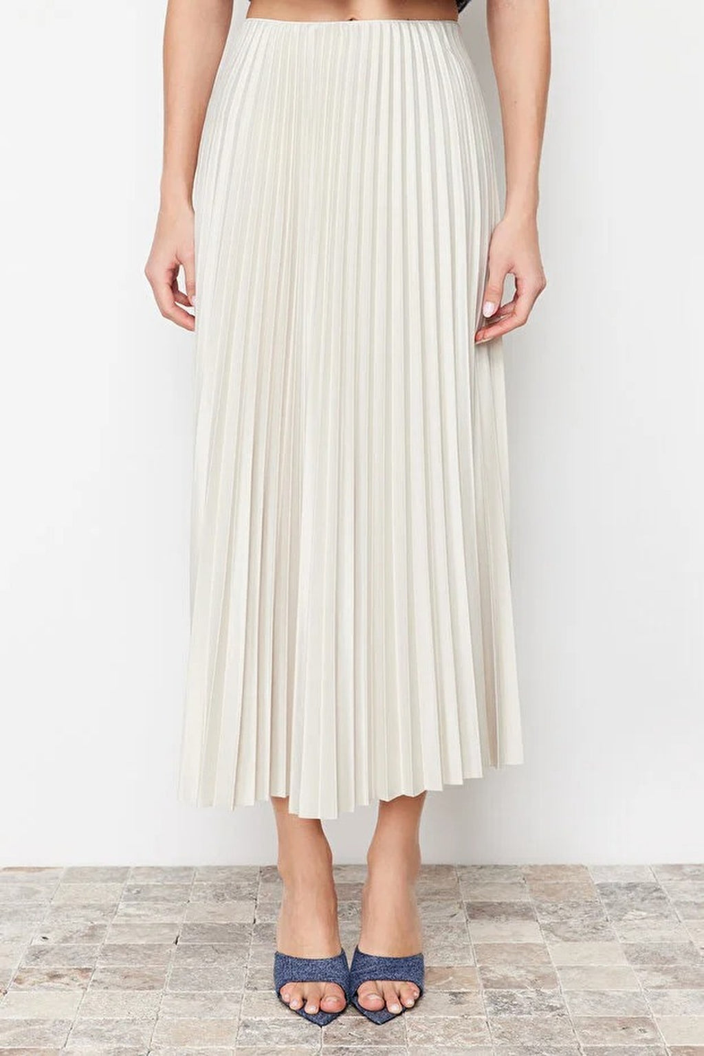 Pleated Maxi Stretch Knit Skirt