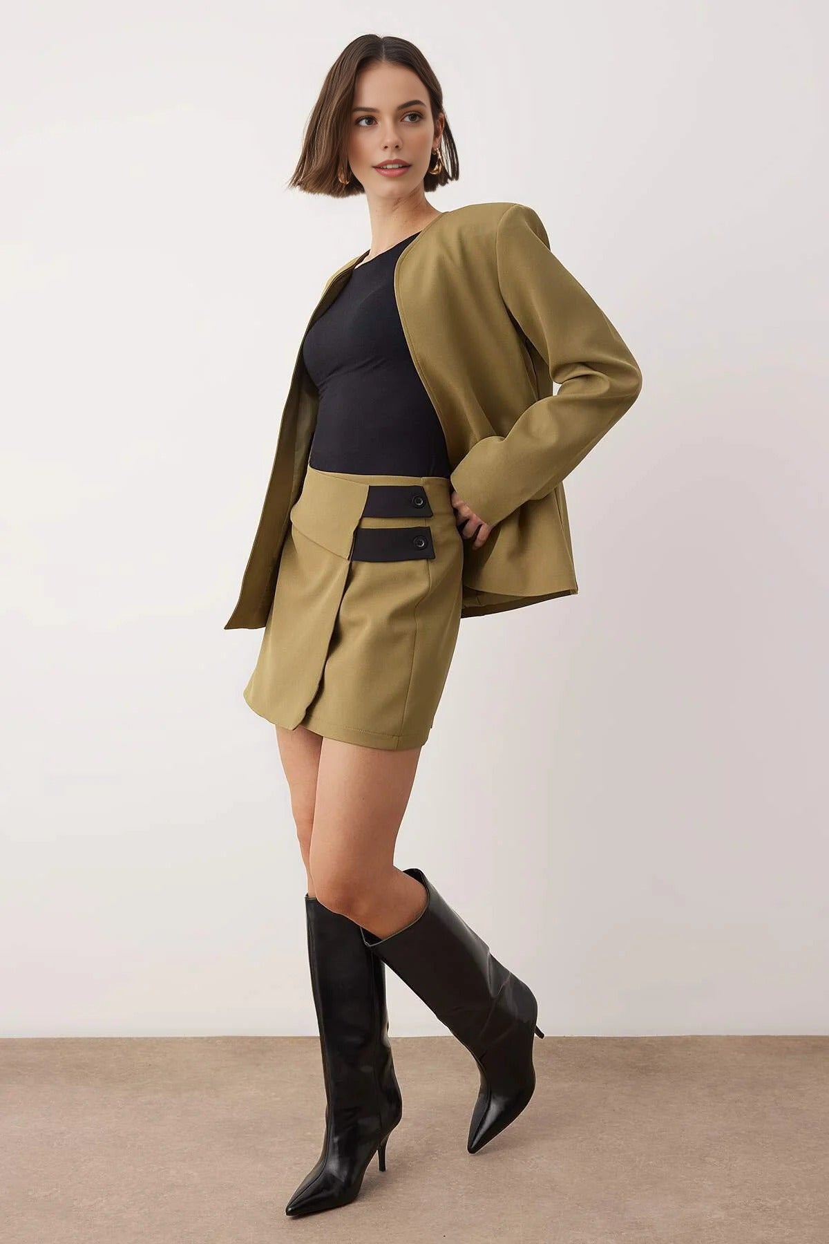 A-line Mini Woven Skirt with Closure Detail