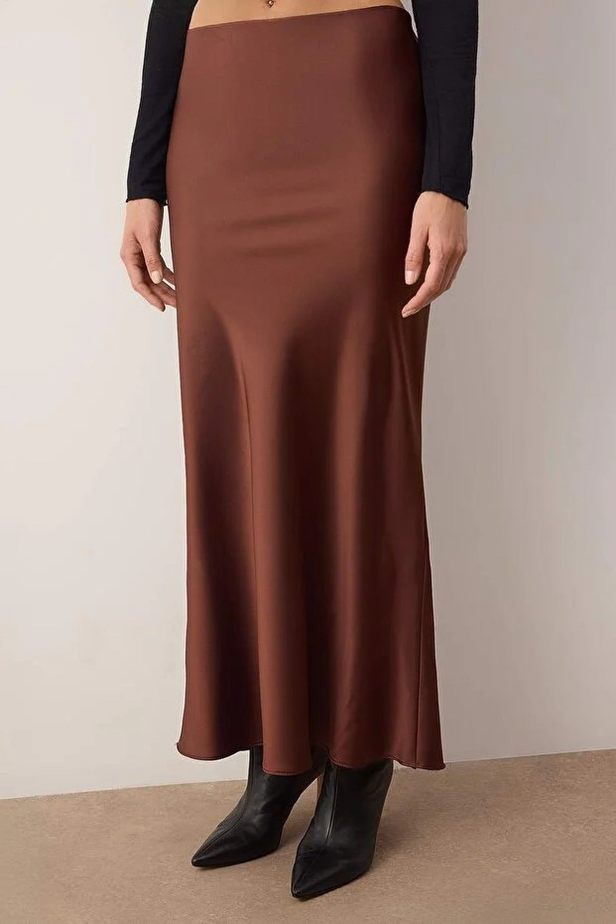 Fish Cut Satin Maxi Length Woven Skirt