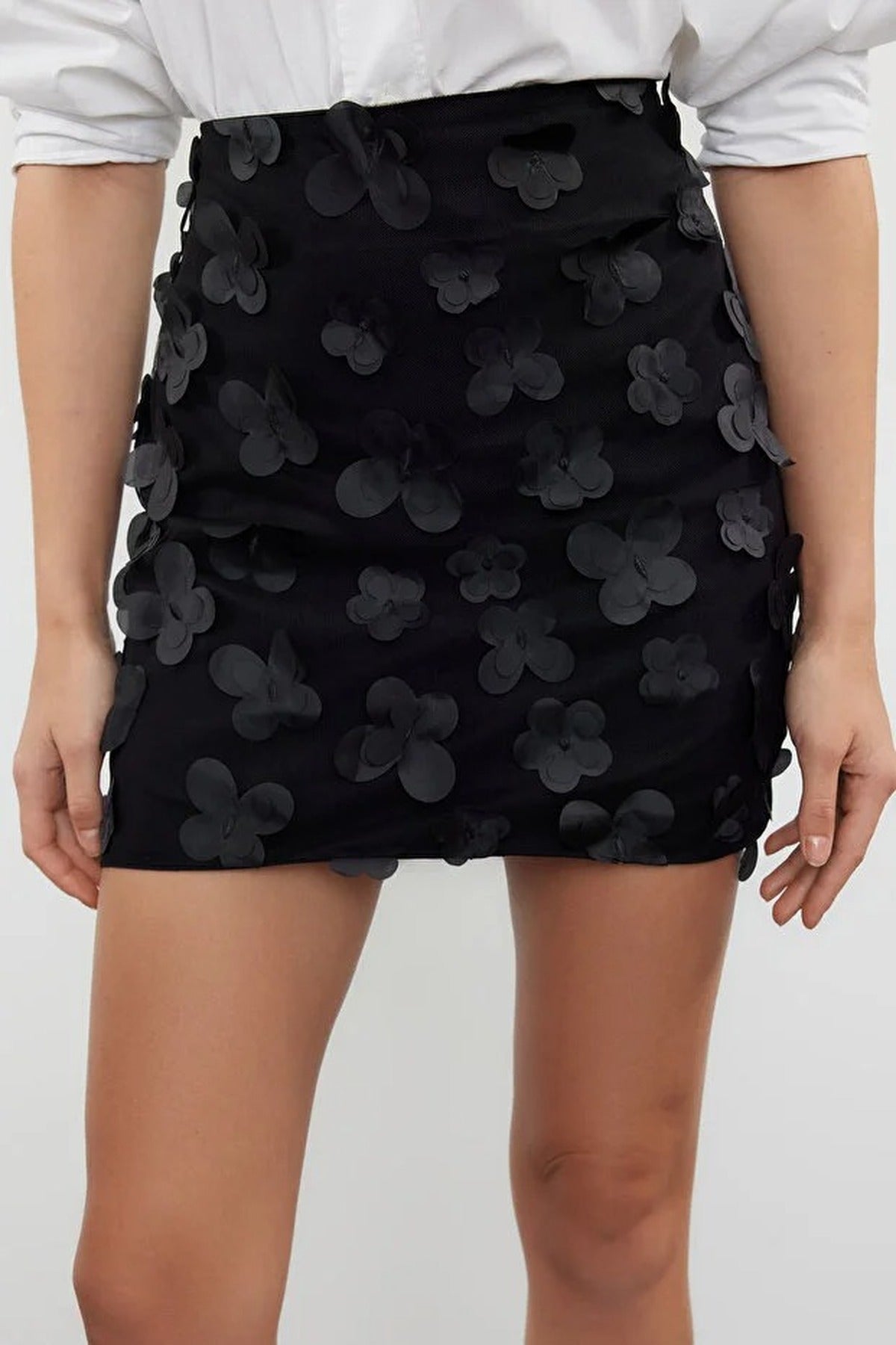 Woven Skirt with Flowers Detail