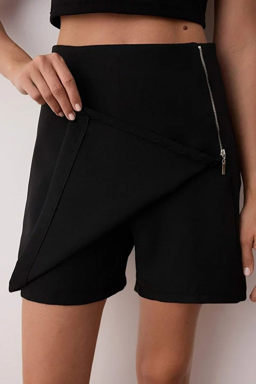 Woven Short Skirt with Zipper Detail