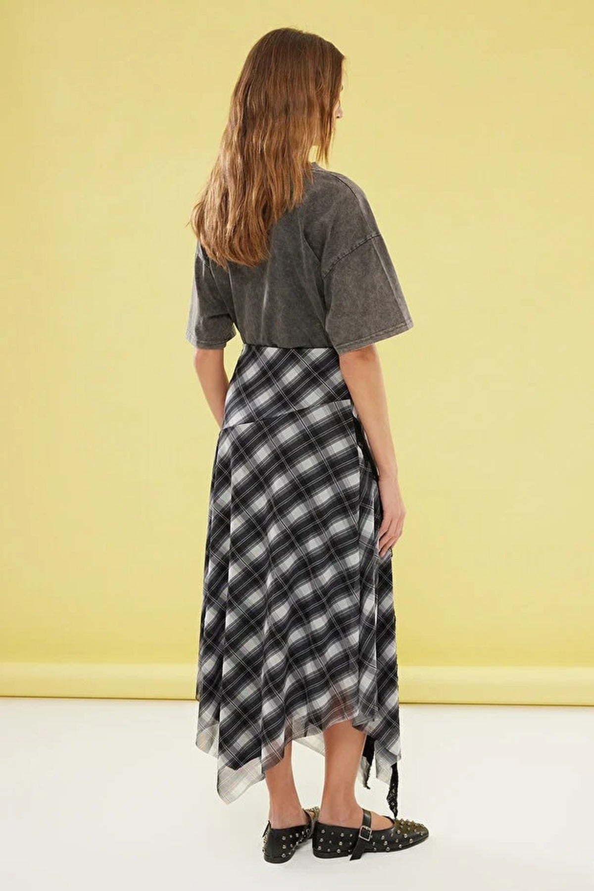 Elastic Skirt with Argyle Pattern & Tulle Lace Detail