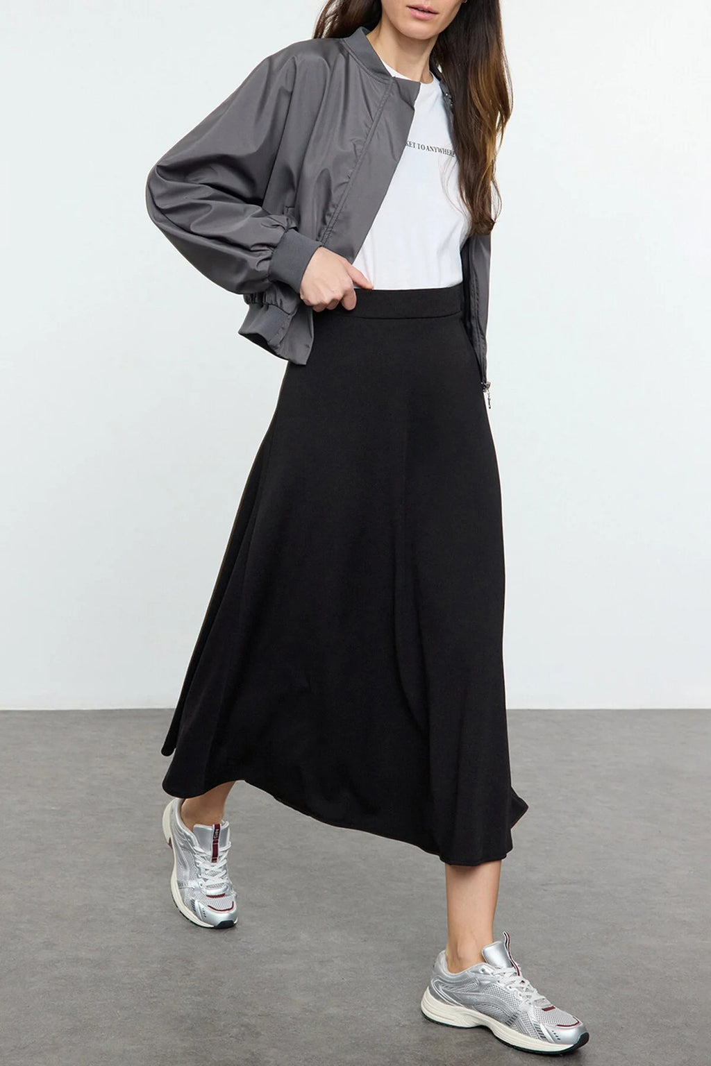 Crepe Flared Long Knit Skirt
