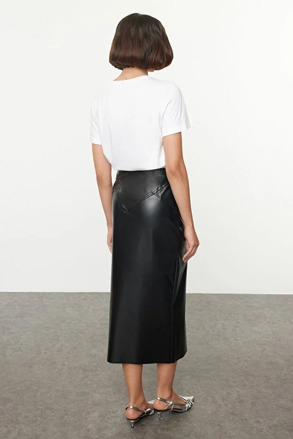 Midi Shiny Faux Leather Woven Skirt with Zipper Detail