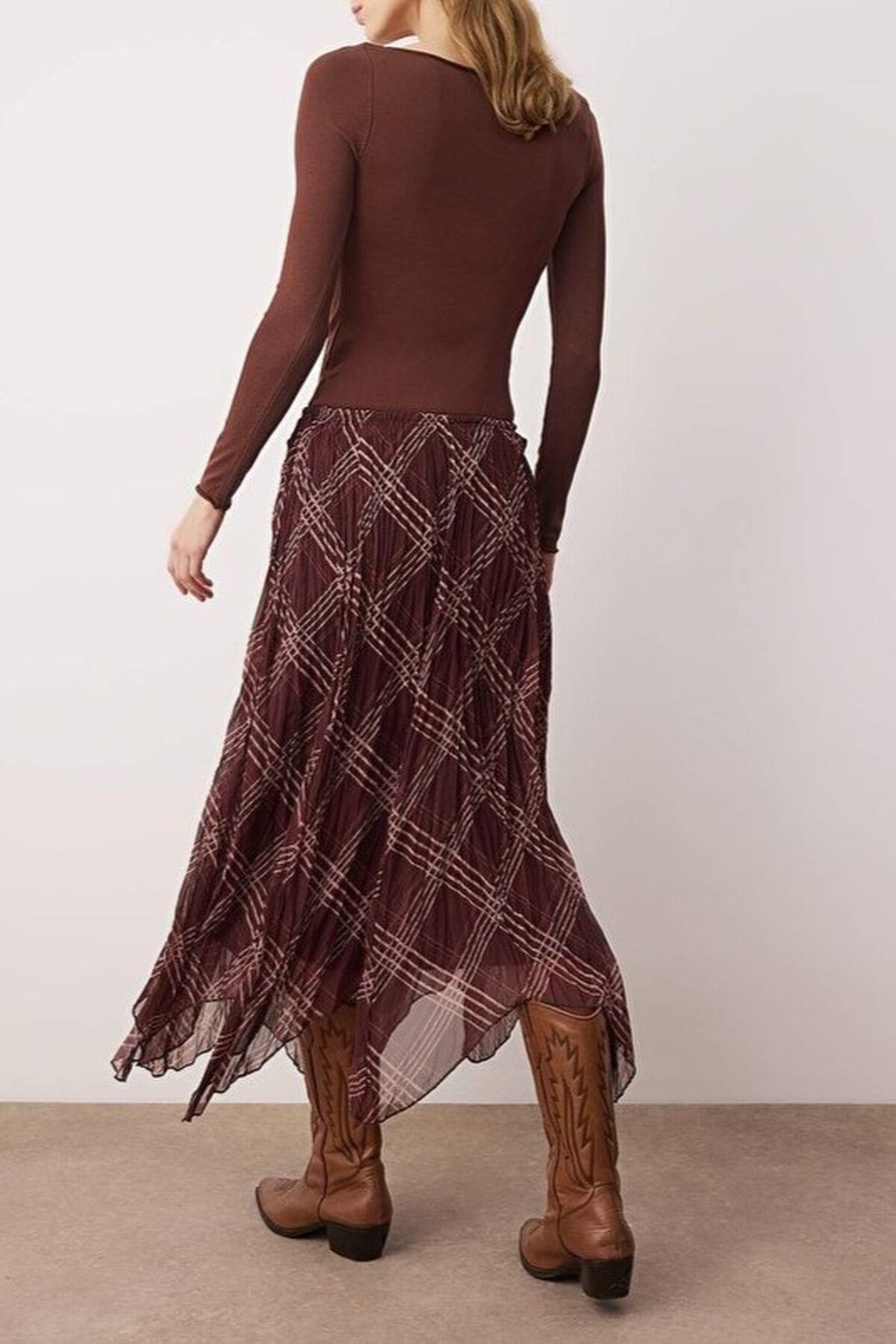 Lined Chiffon Wrinkled Asymmetrical Long Skirt