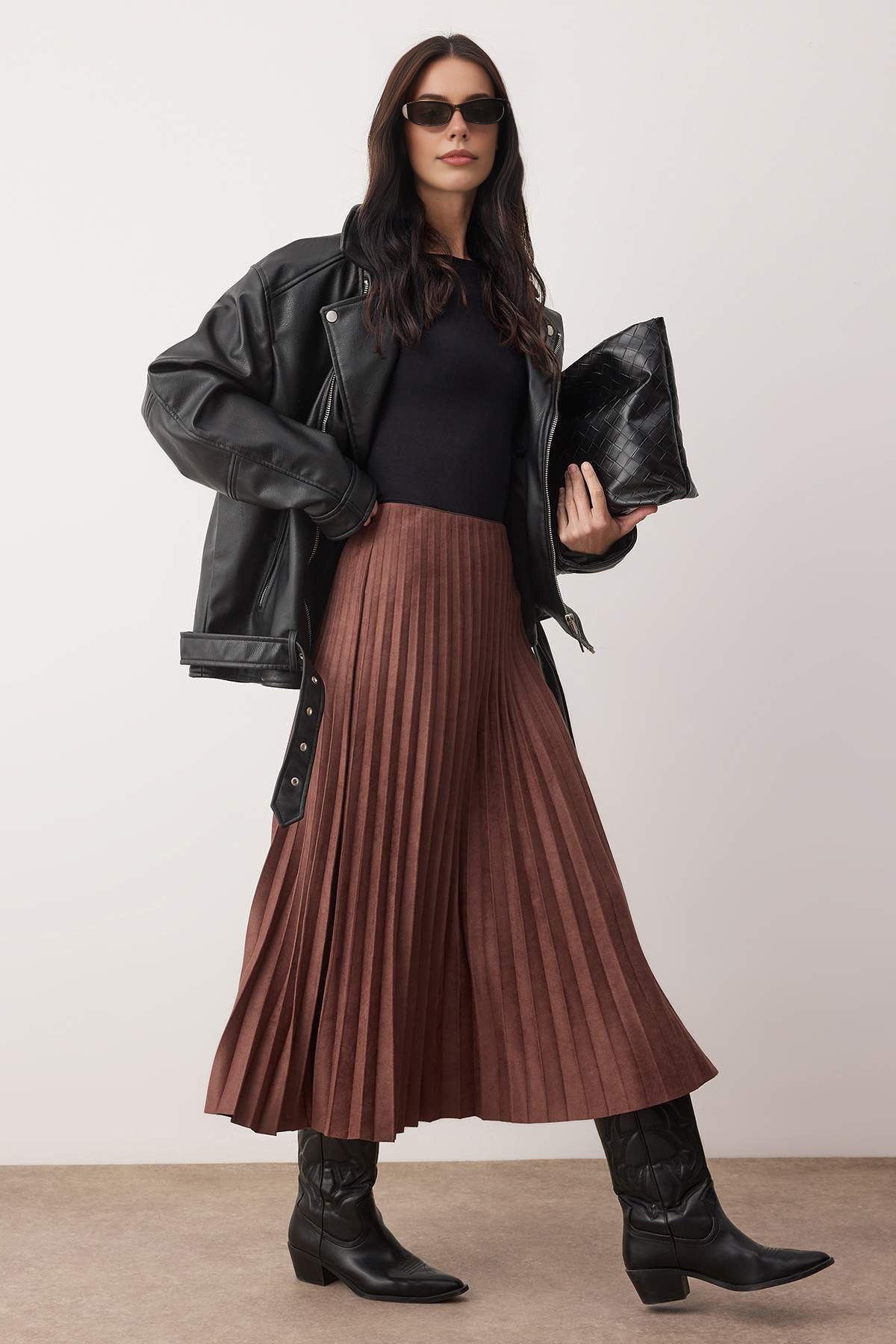 Suede A-line Pleated Maxi Stretch Knit Skirt