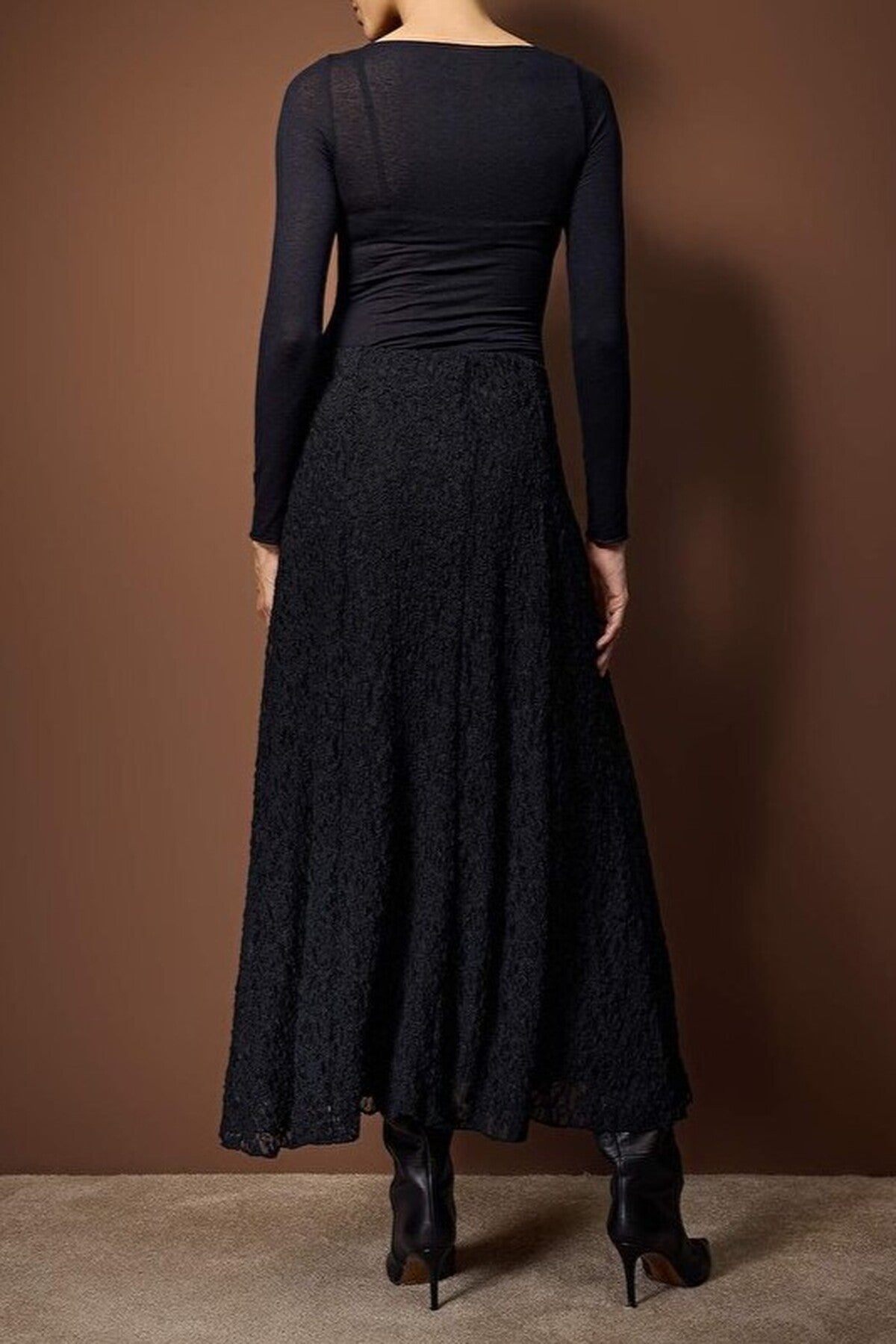 Lined Lace Fabric Knitted Skirt