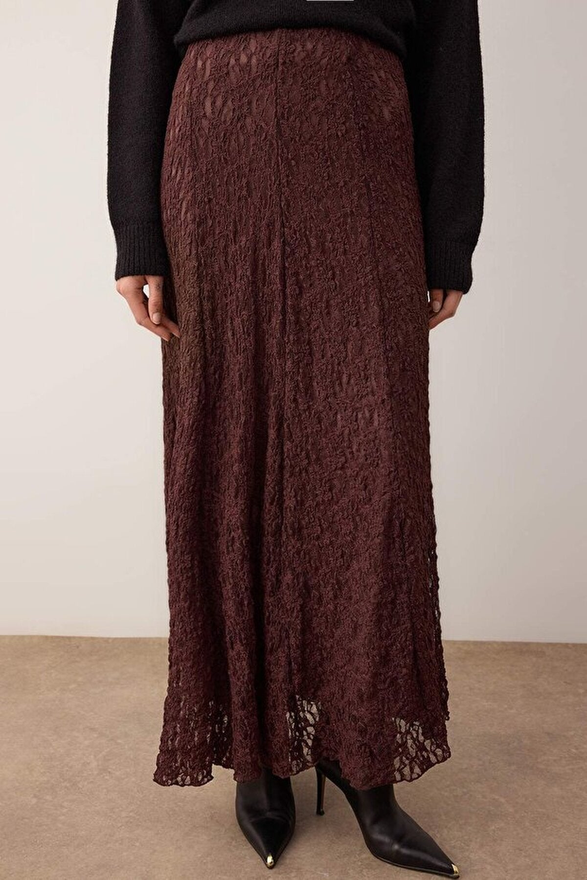 Lined Lace Fabric Knitted Skirt