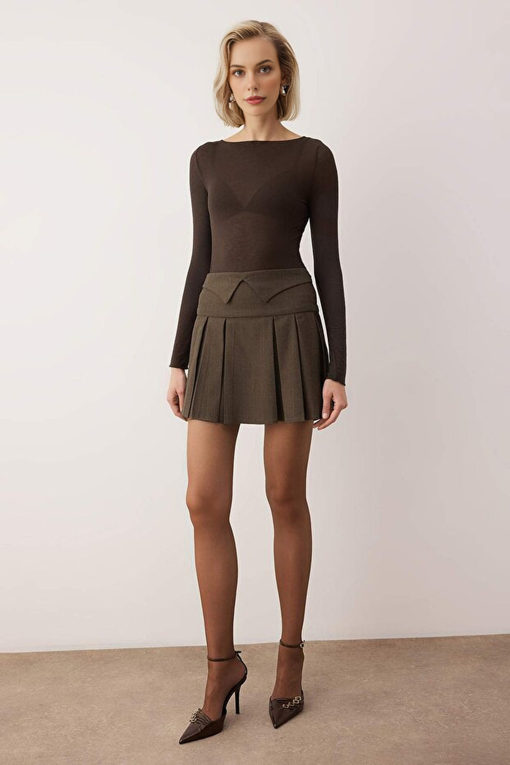 Waist Detail Pleated Mini Skirt