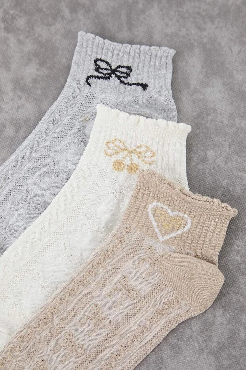 3-Pack Jacquard Knit Socks with Bow and Heart Print