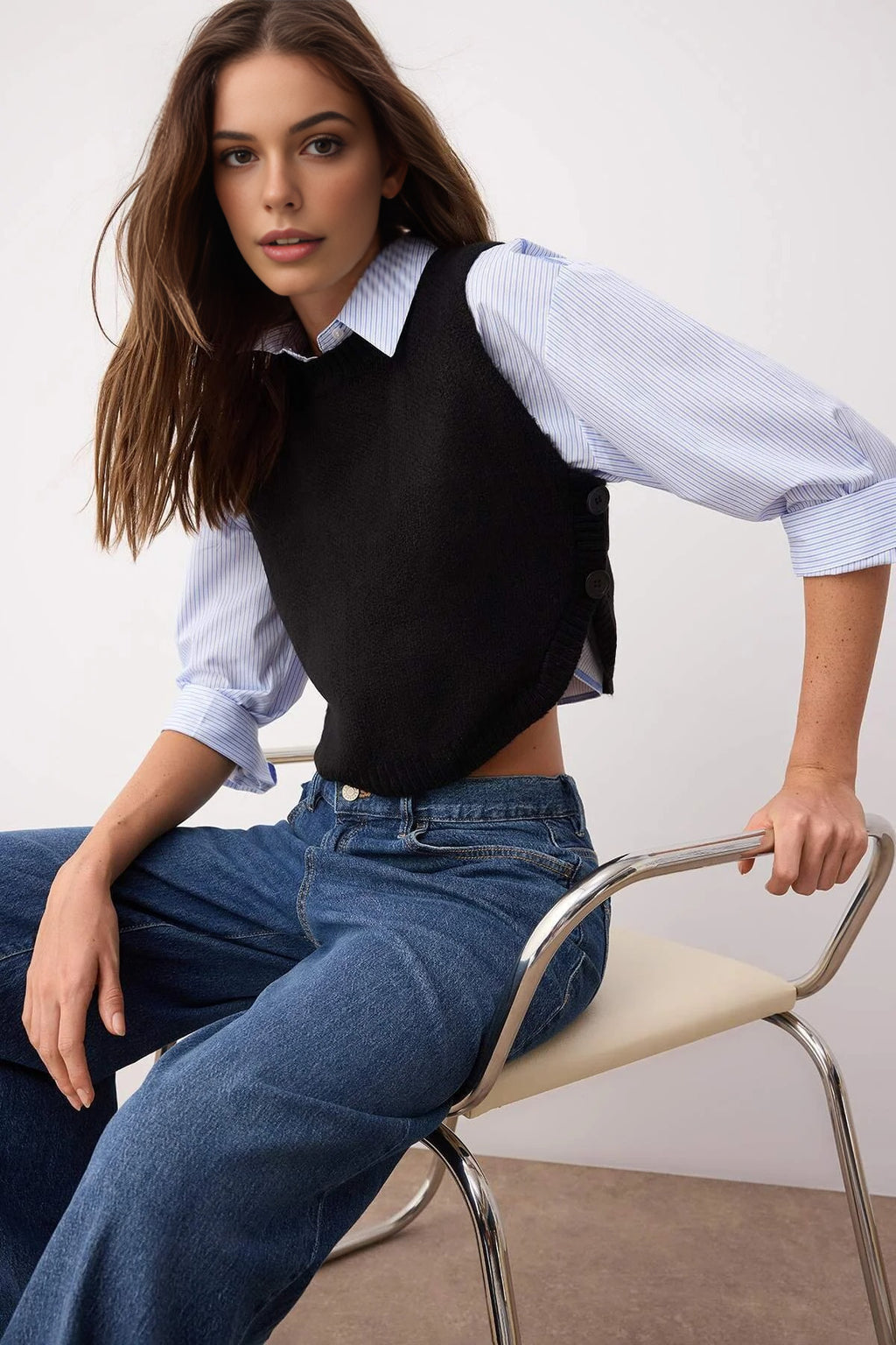 Crop Soft Texture Buttoned Knit Sweater