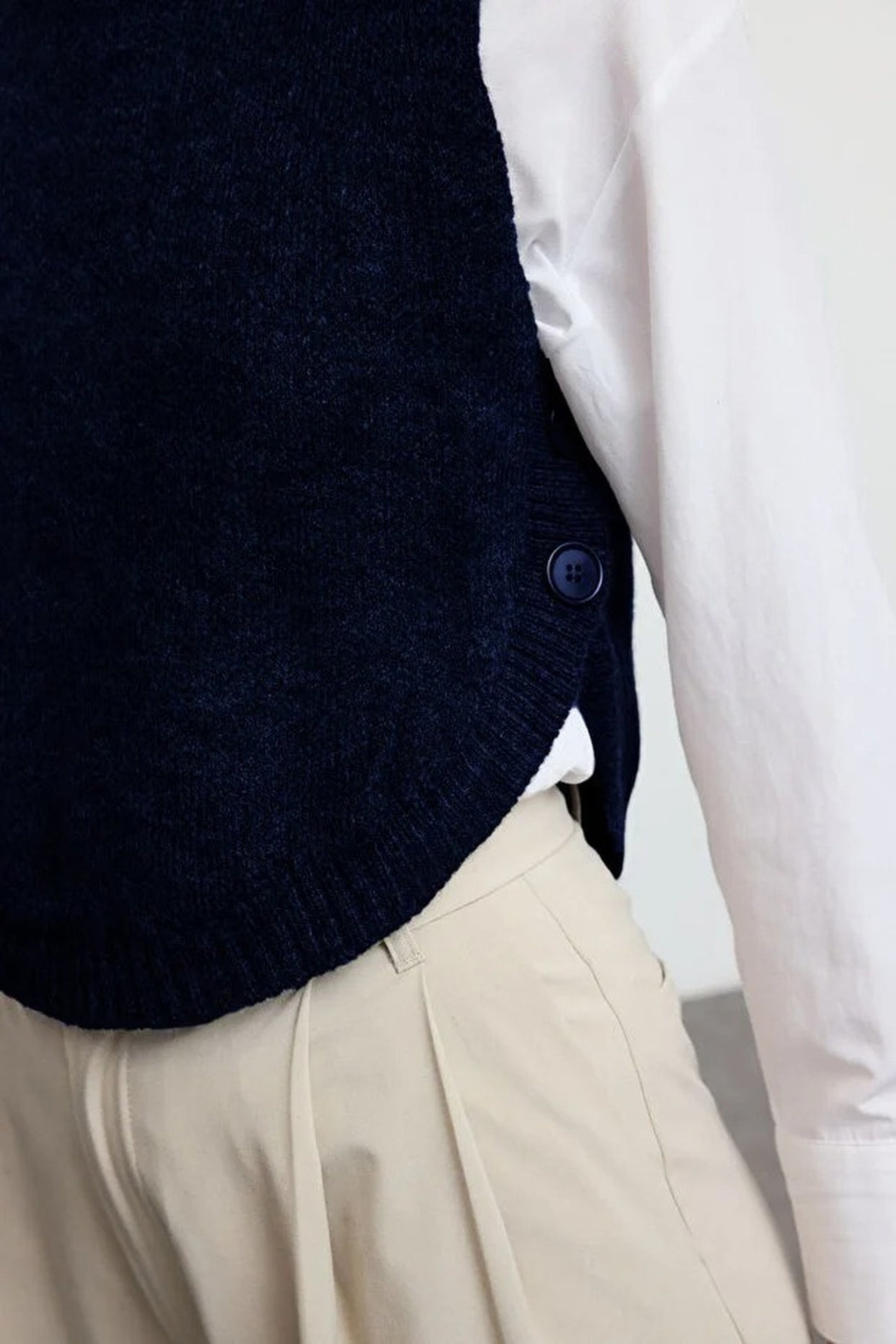 Crop Soft Texture Buttoned Knit Sweater