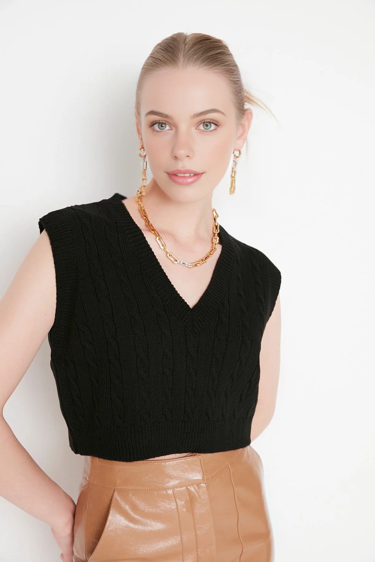Crop V-Neck Knit Sweater