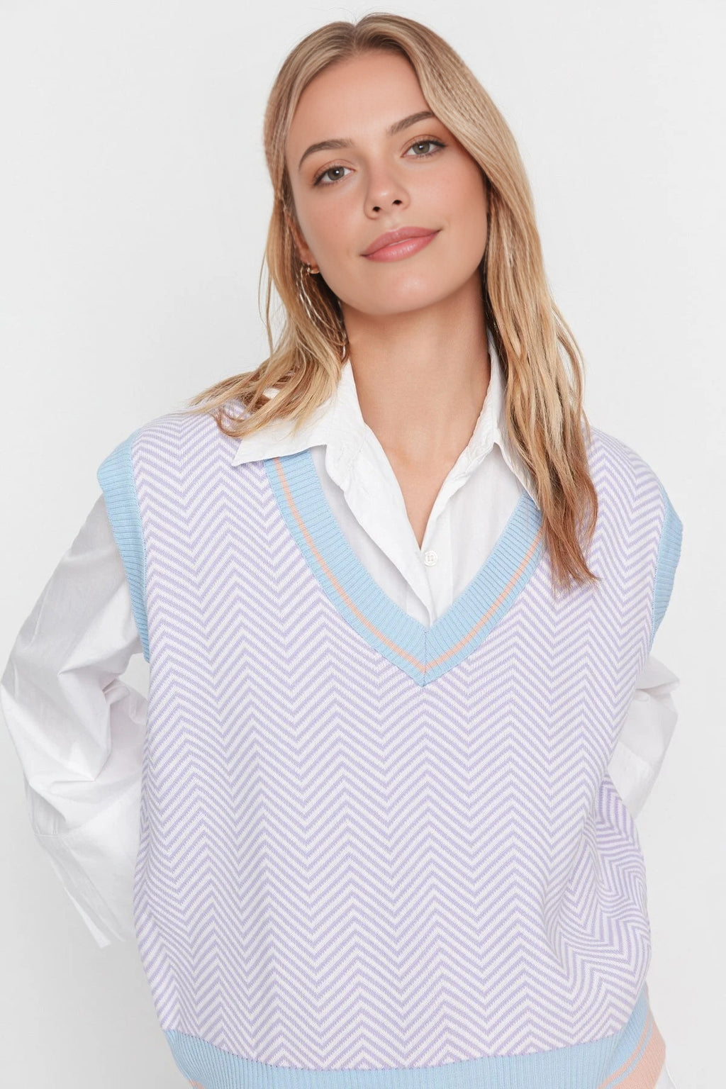 V-Neck Geometric Patterned Knit Sweater