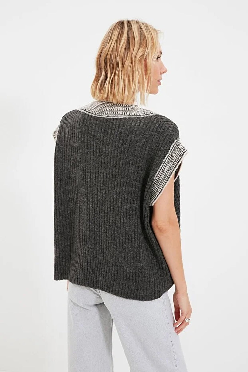 Soft Textured Color Block Knit Sweater