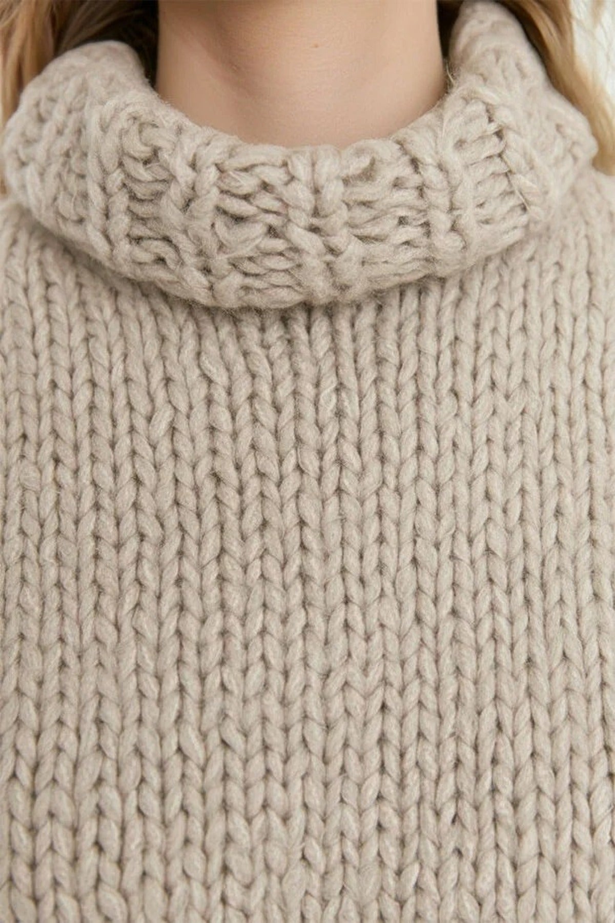 Crop Turtleneck Knit Sweater