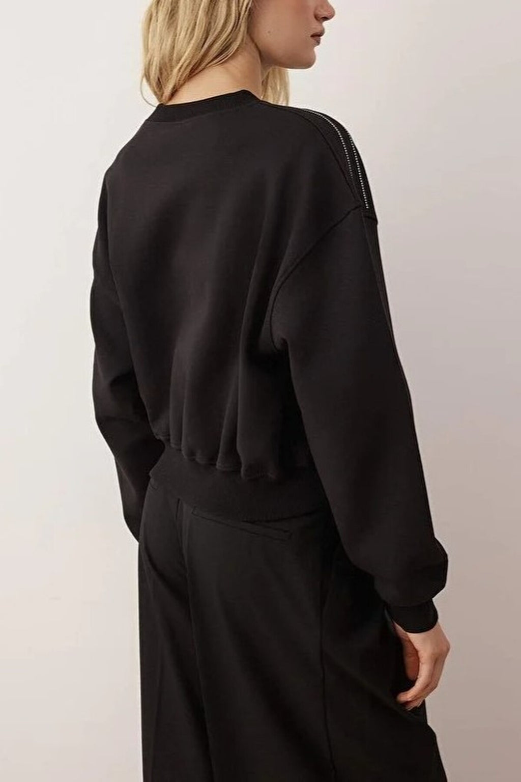 Crew Neck Knit Sweatshirt with Stone Accessories Detail