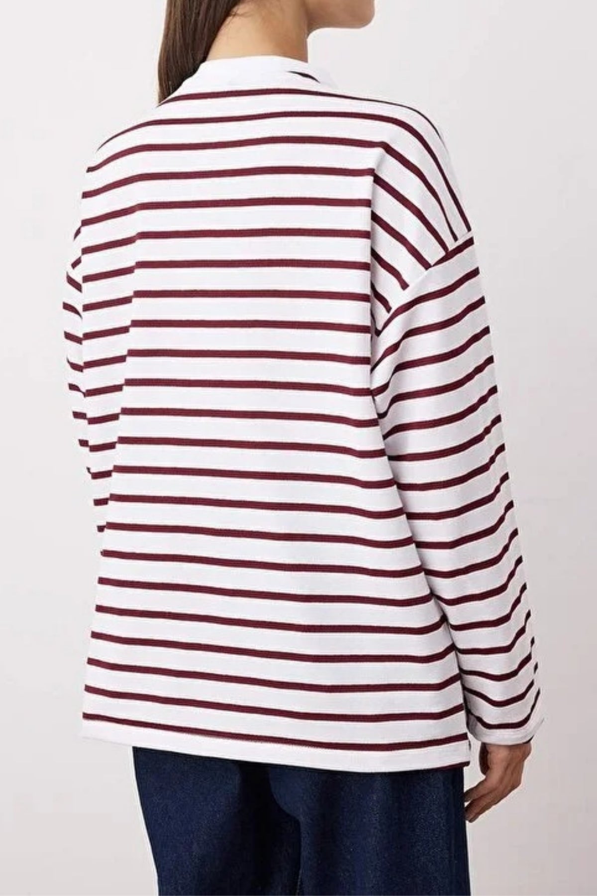 Striped Crew Neck Thin Knit Sweatshirt