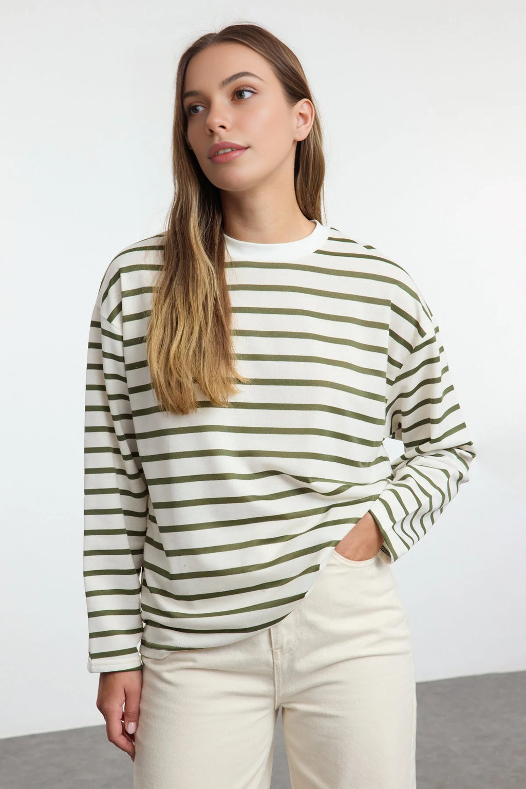 Striped Crew Neck Thin Knit Sweatshirt