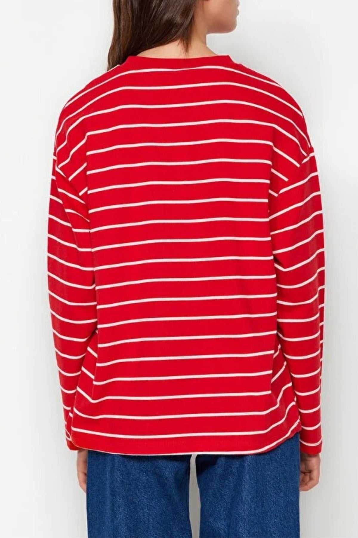 Striped Crew Neck Thin Knit Sweatshirt
