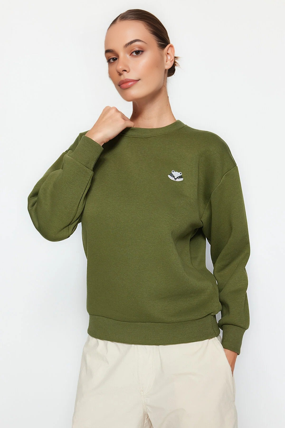 Animal Embroidered Thick Fleece Knit Sweatshirt