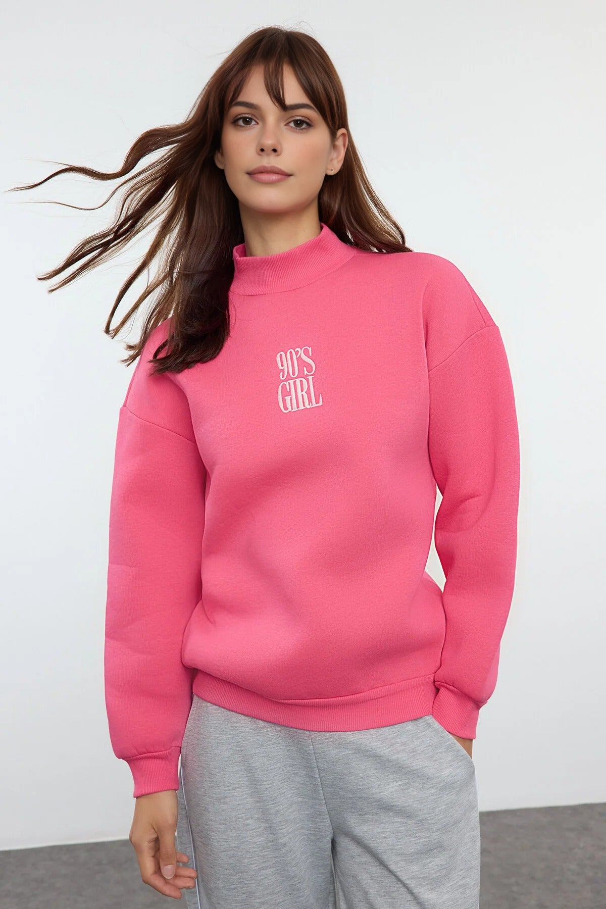 Stand-up Collar Knit Sweatshirt with Fleece Inside and Embroidered Slogan