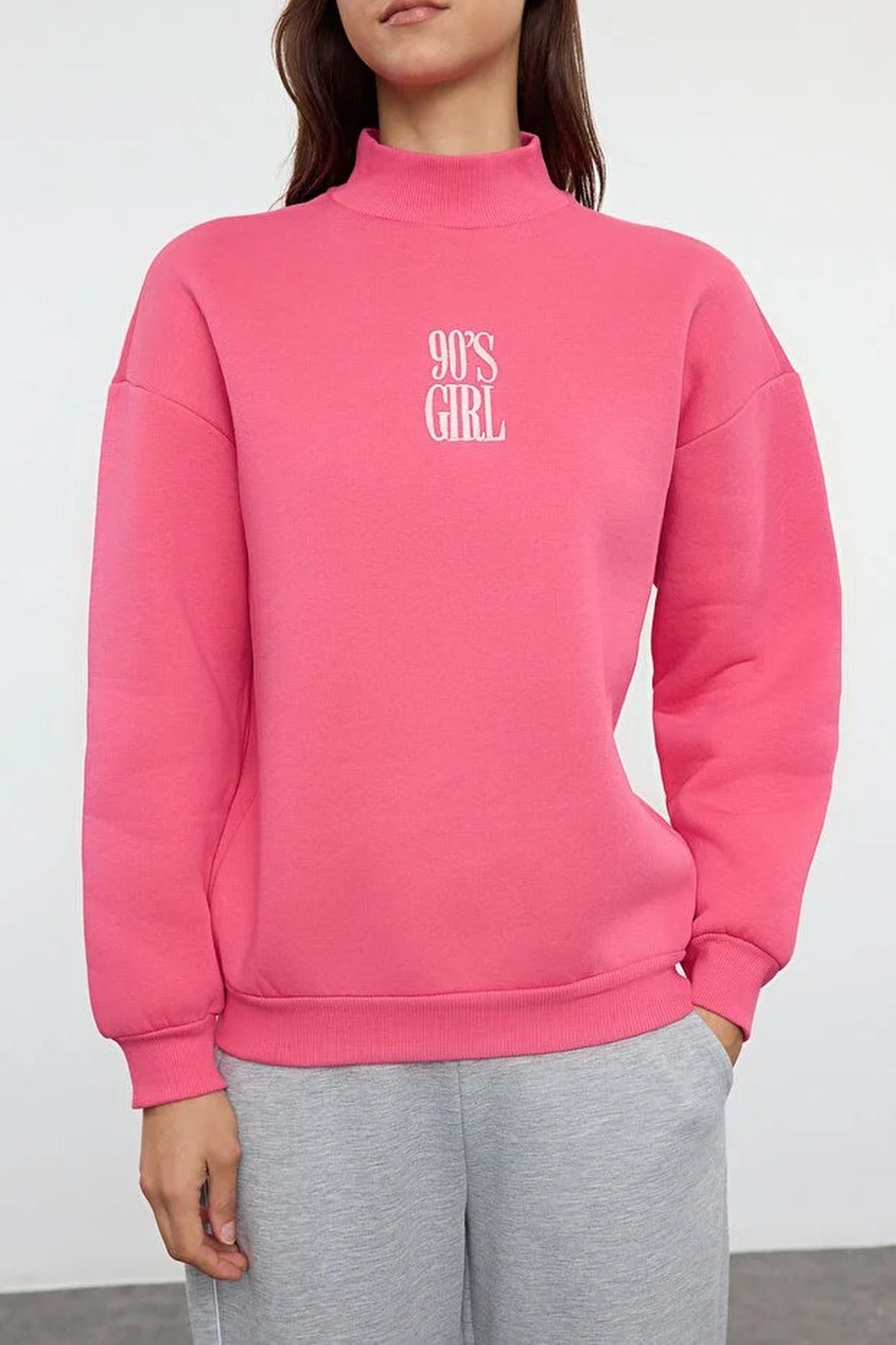 Stand-up Collar Knit Sweatshirt with Fleece Inside and Embroidered Slogan