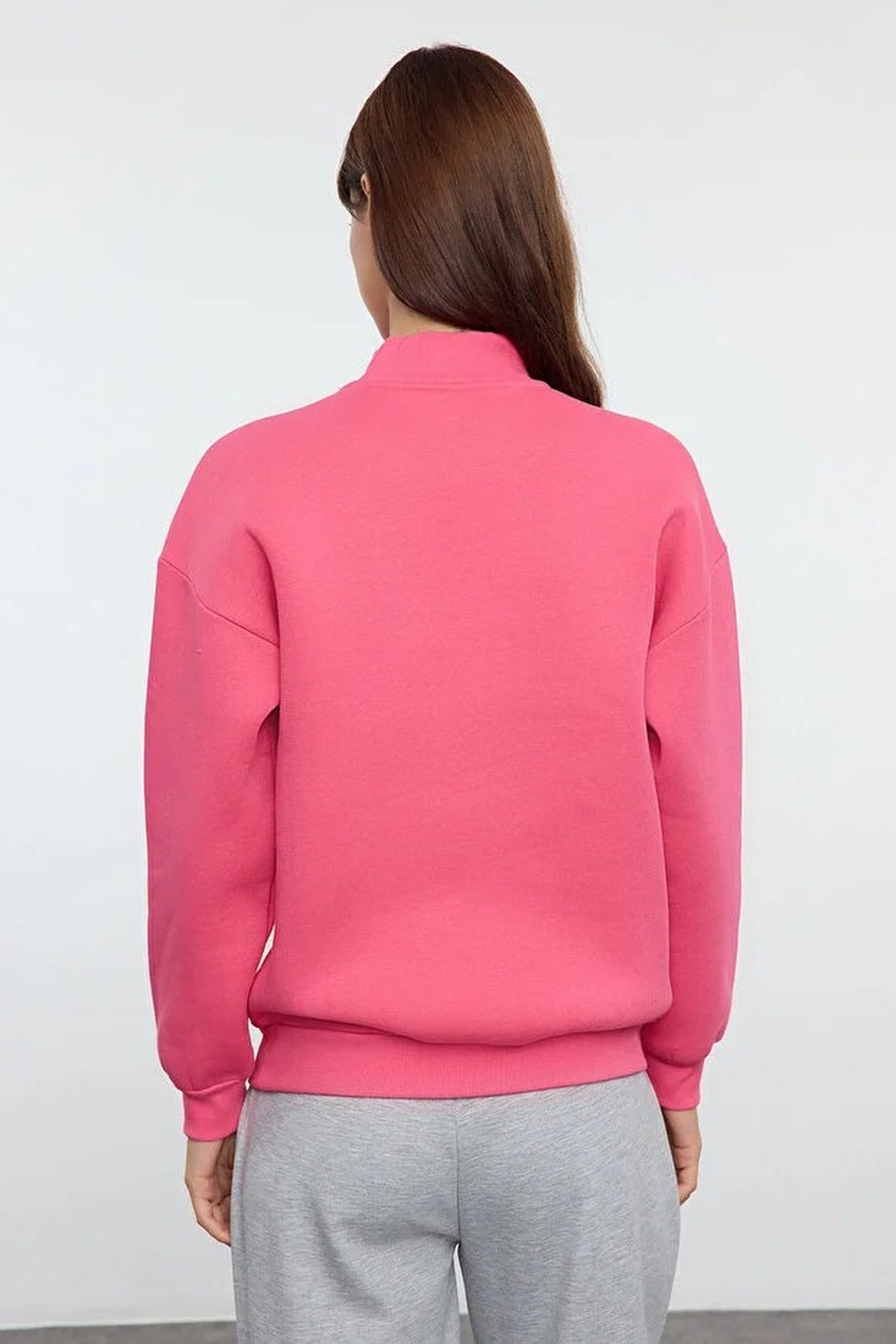 Stand-up Collar Knit Sweatshirt with Fleece Inside and Embroidered Slogan