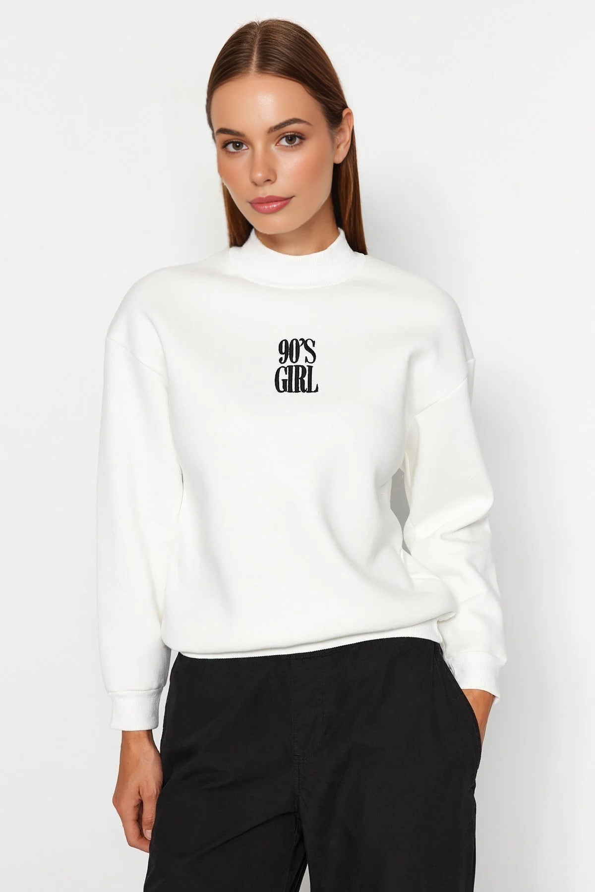 Stand-up Collar Knit Sweatshirt with Fleece Inside and Embroidered Slogan