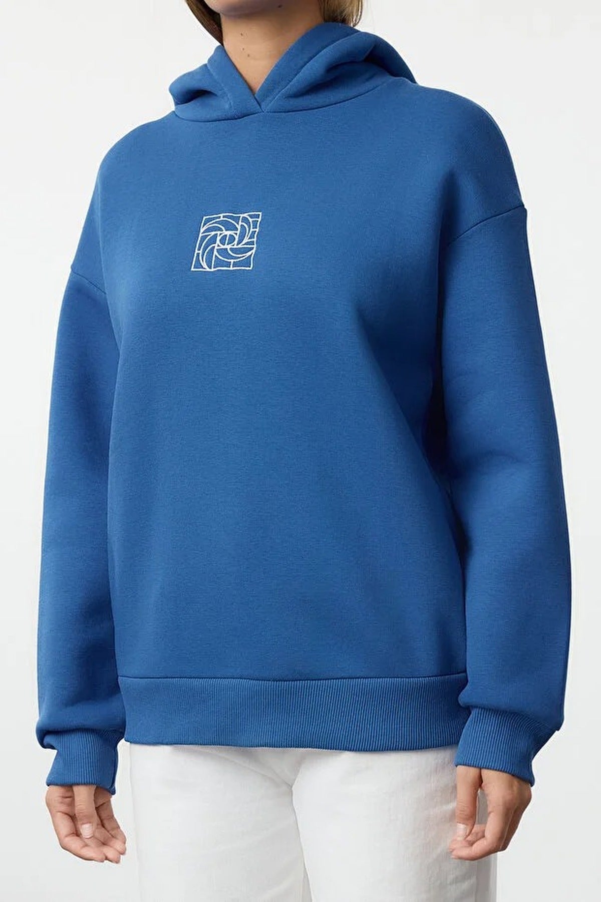 Oversize Embroidered Fleece Knit Sweatshirt