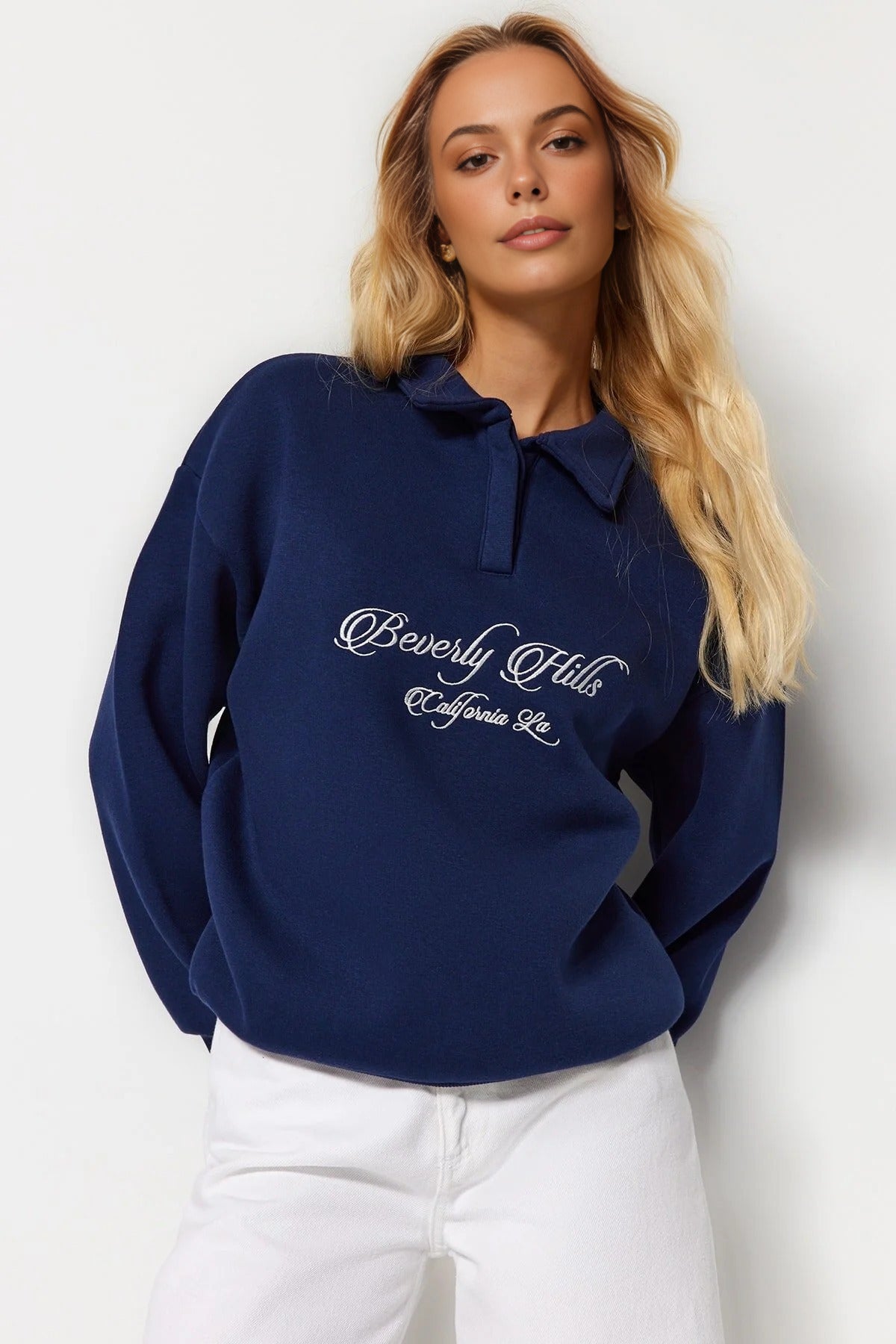 Shirt Collar Slogan Embroidered Polar Fleece Knit Sweatshirt