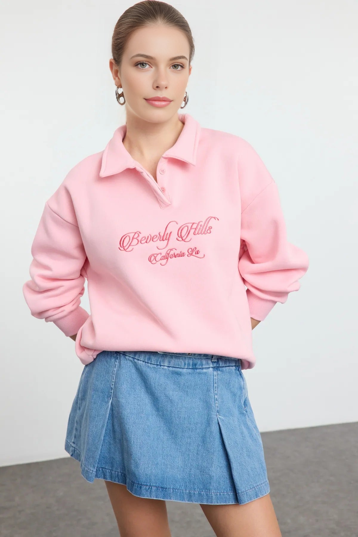 Shirt Collar Slogan Embroidered Polar Fleece Knit Sweatshirt
