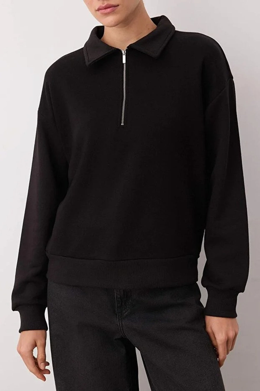 Knit Sweatshirt with Zipper Detail