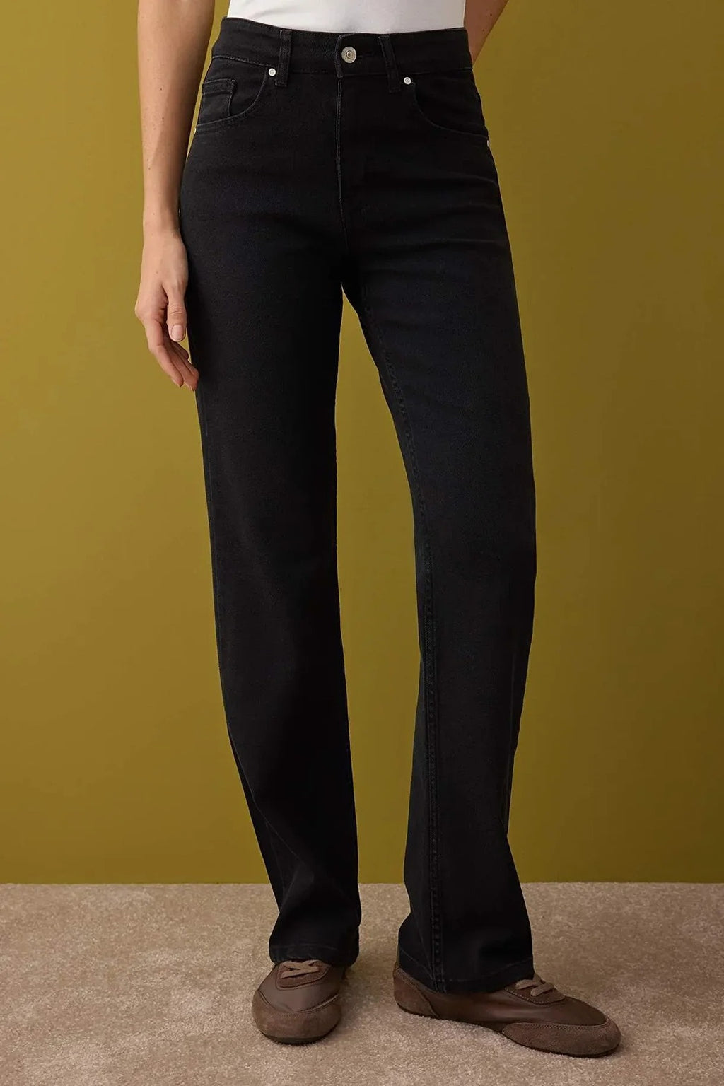 Normal Denim Normal Waist Straight Leg Comfort Jeans – WOVCOR