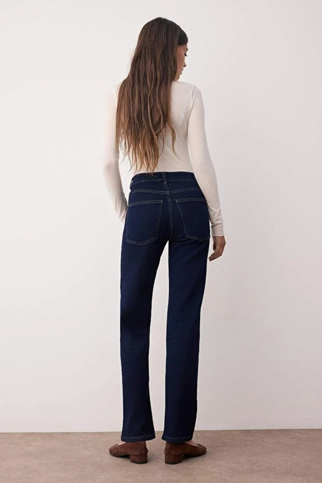 Normal Waist Straight Leg Comfort Jeans