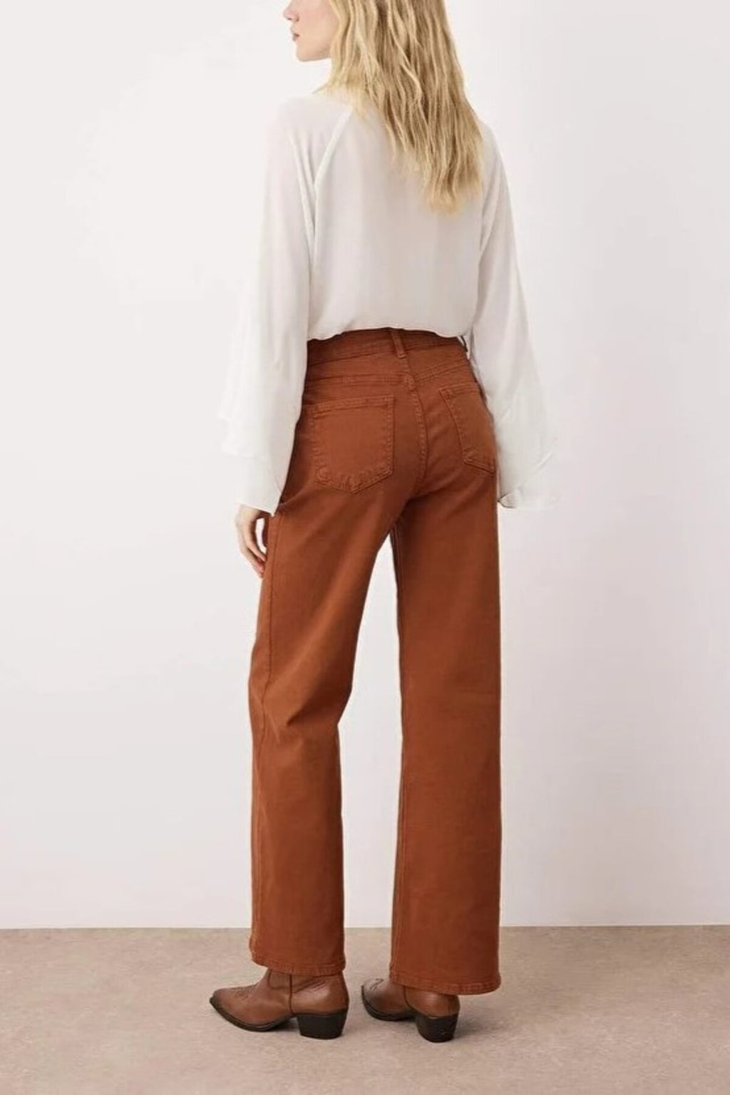 Button Detailed High Waist Wide Leg Comfort Jeans