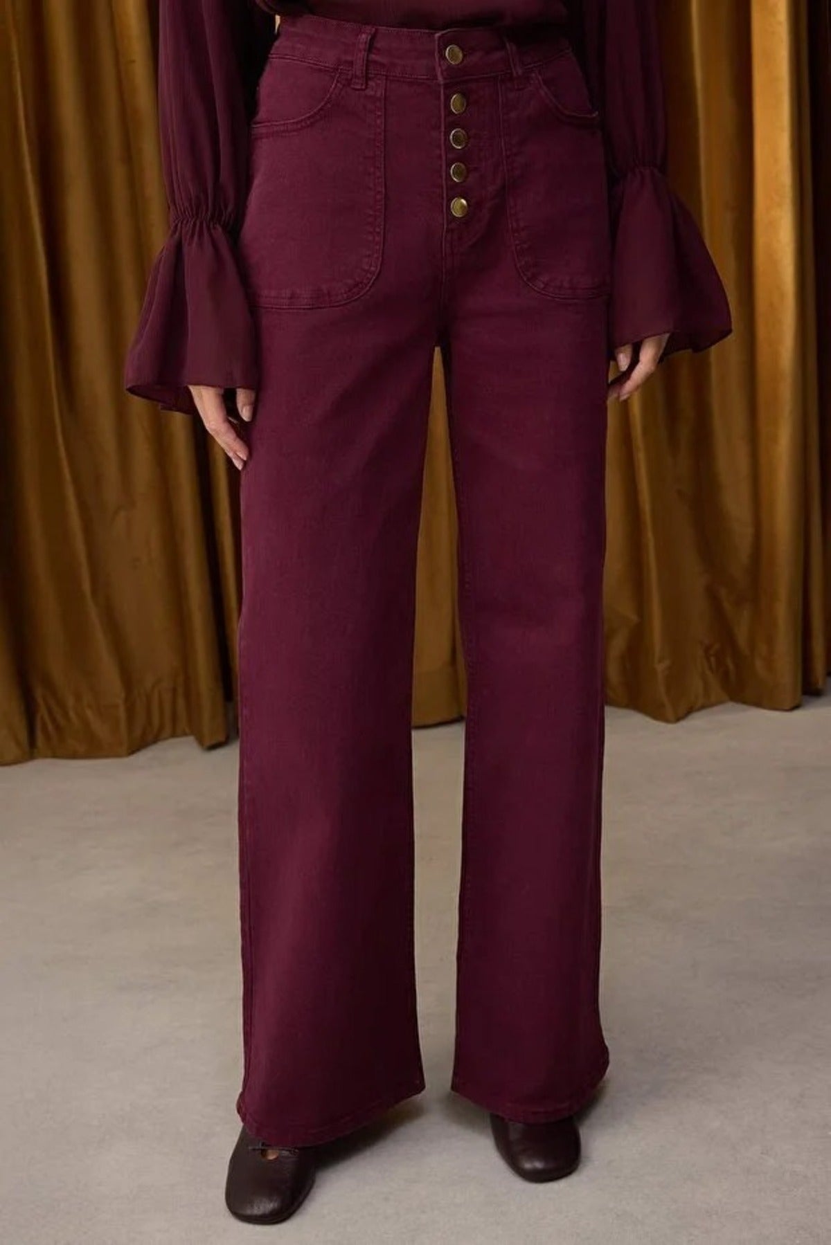 Button Detailed High Waist Wide Leg Comfort Jeans