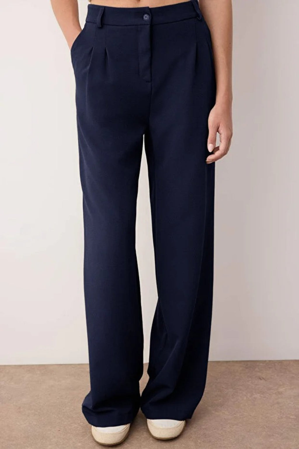 Pleated Wide Leg Woven Trousers