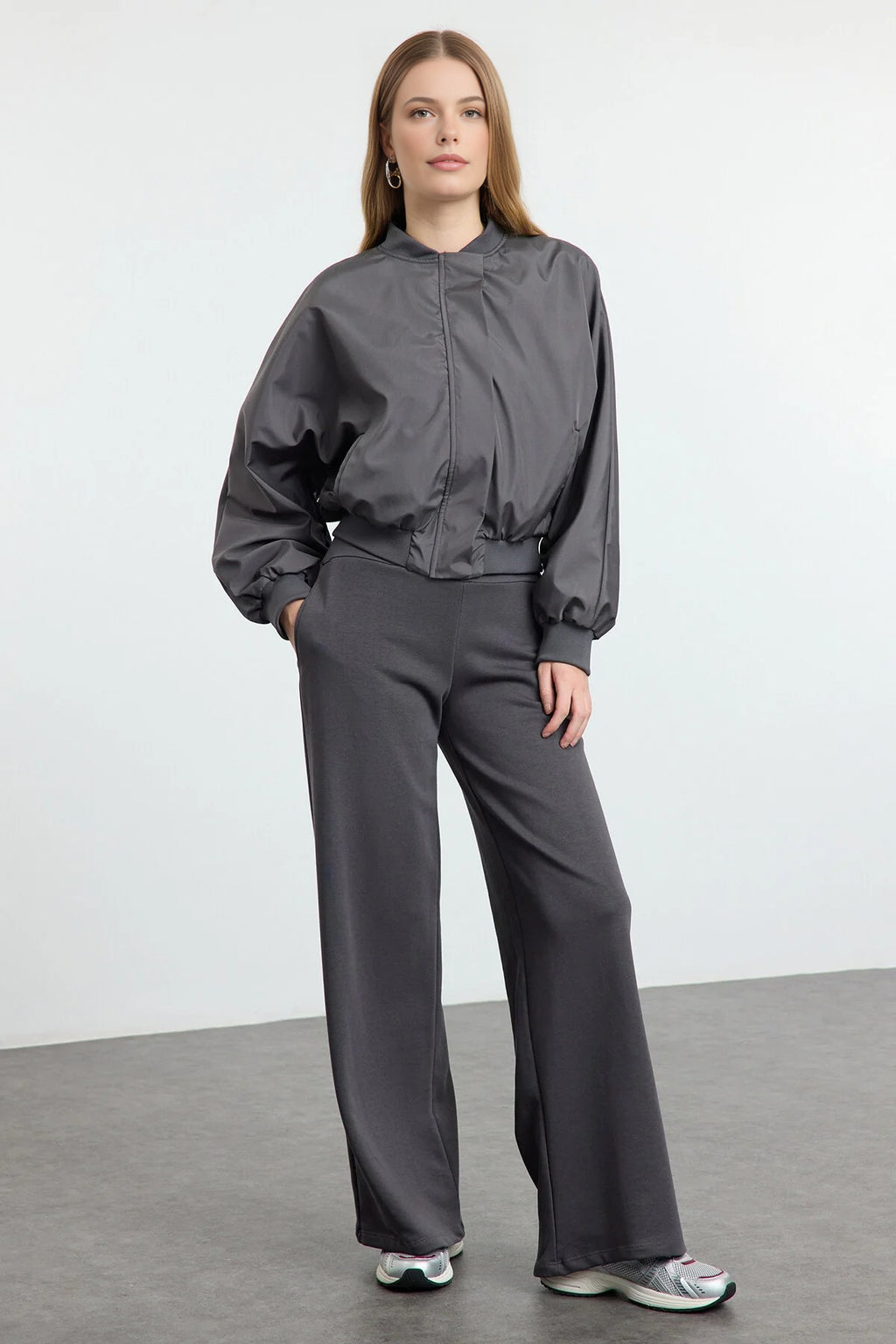 Slim Extra High Waist Wide Leg Trousers
