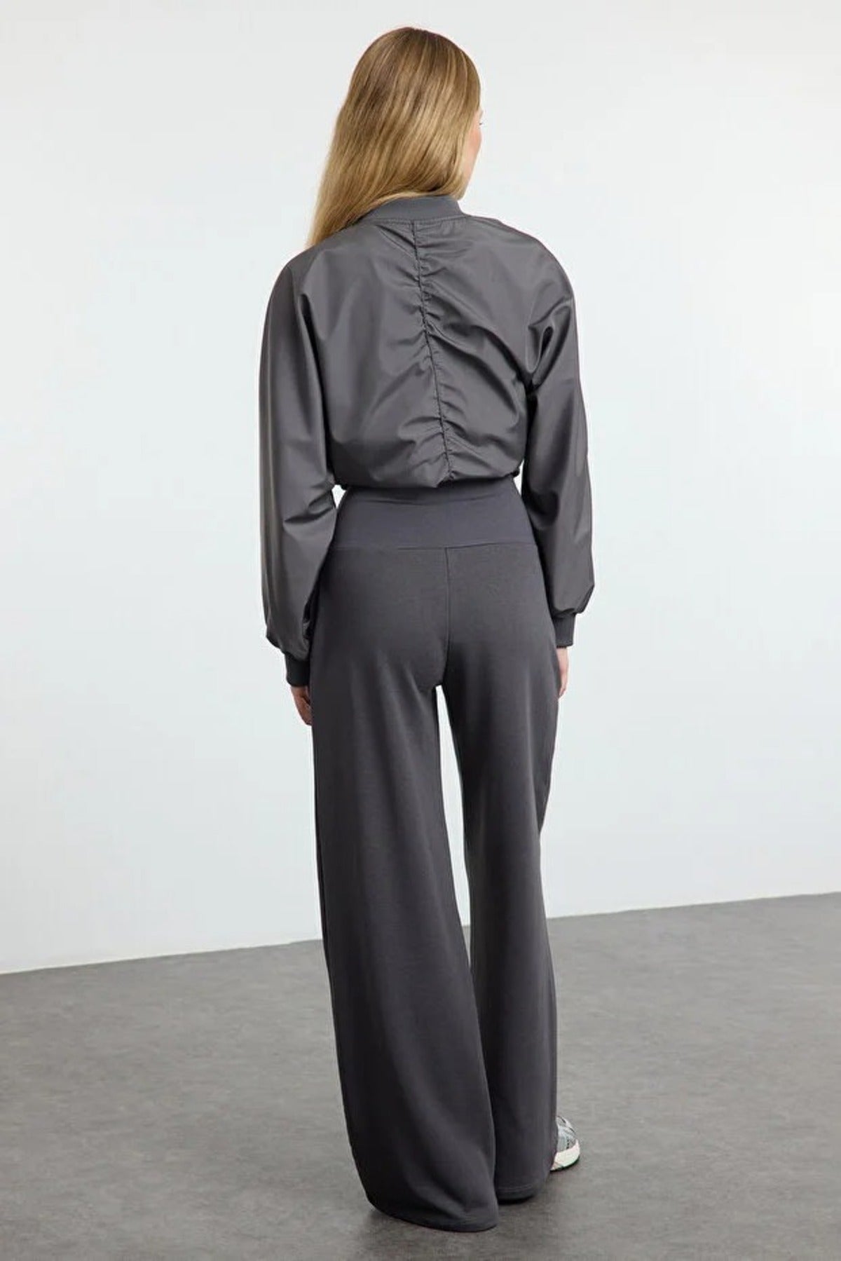 Slim Extra High Waist Wide Leg Trousers