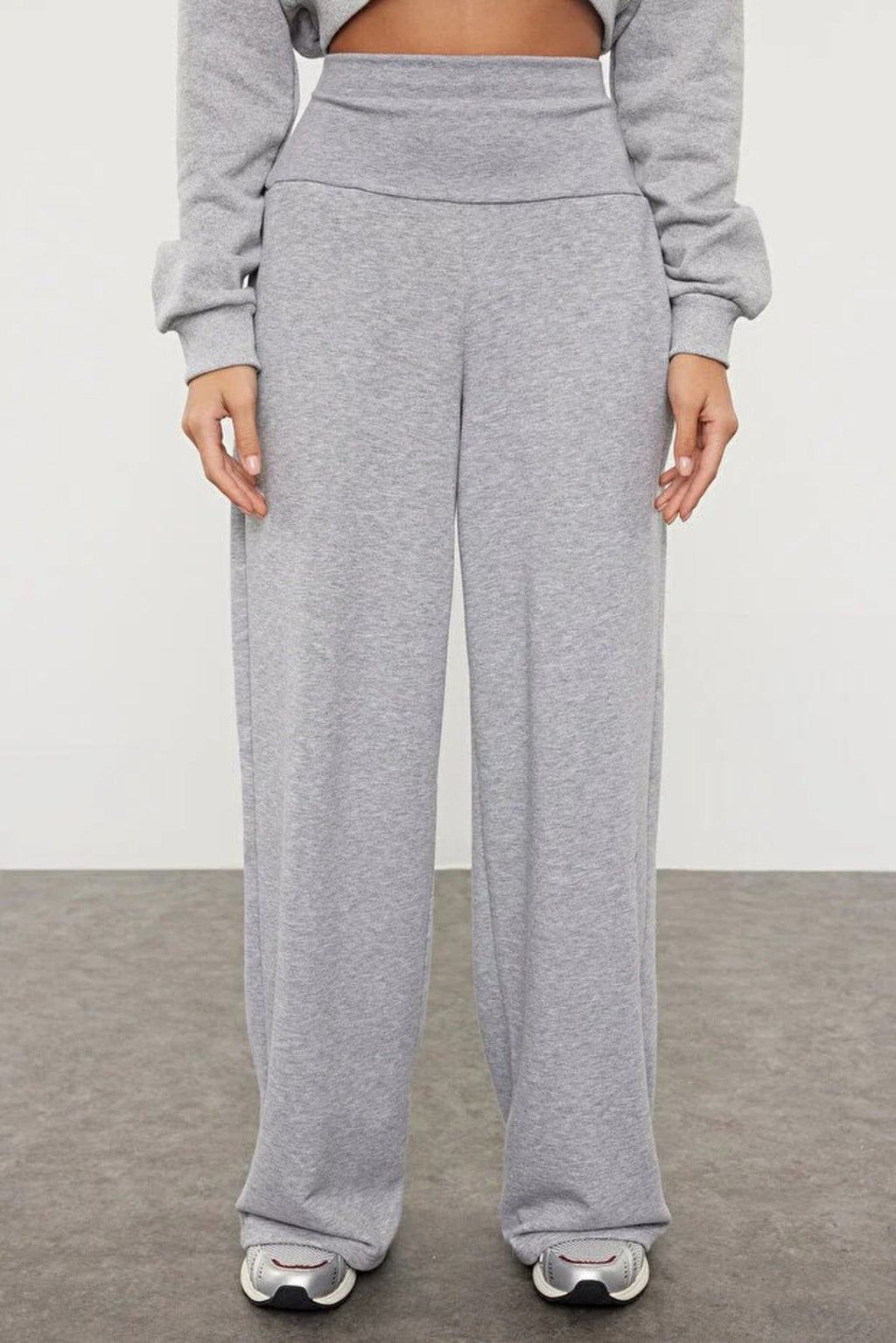 Slim Extra High Waist Wide Leg Trousers