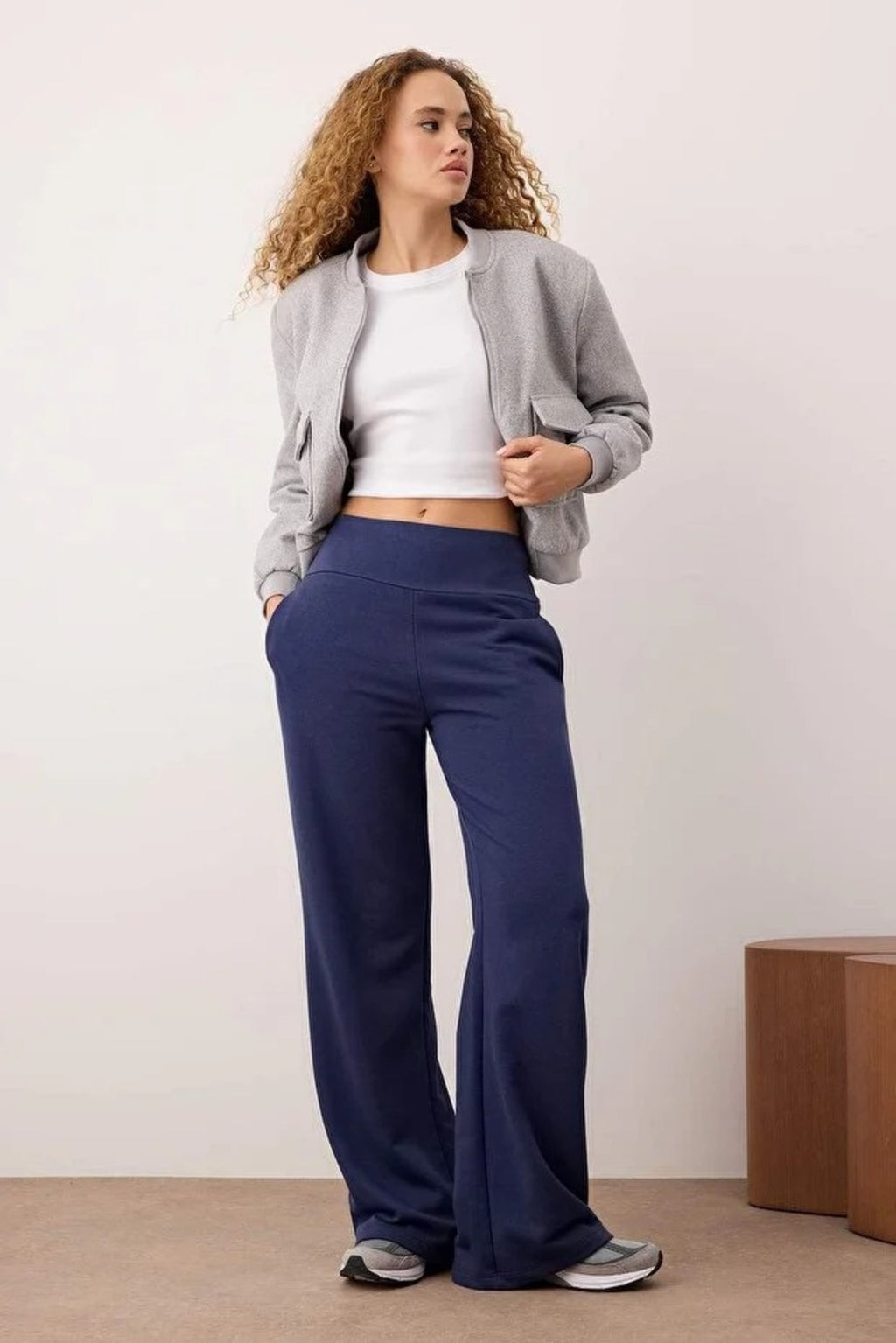 Slim Extra High Waist Wide Leg Trousers