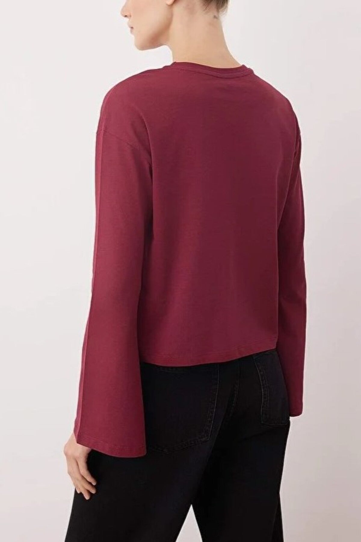Crew Neck Knit T-Shirt with Spanish Sleeve