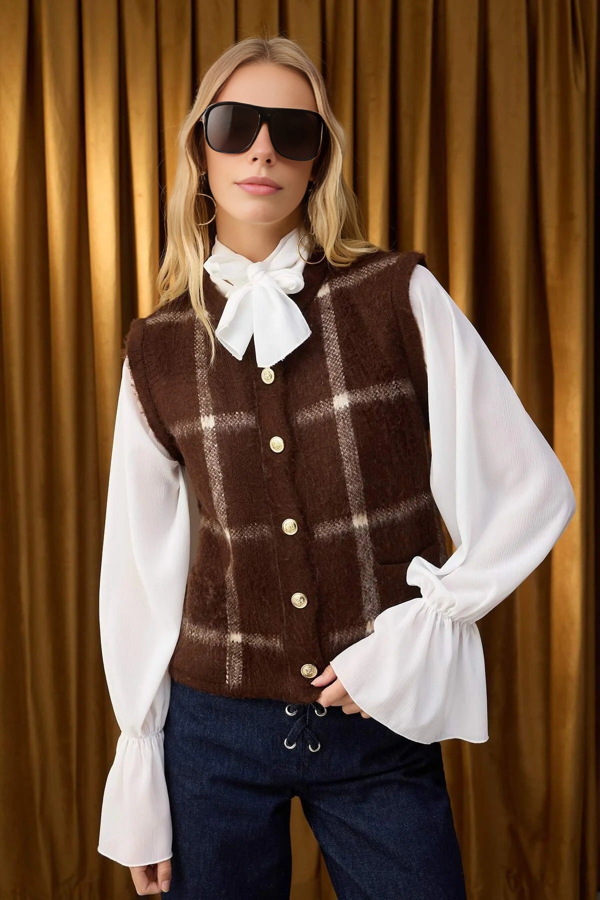 Soft Texture Argyle Knit Vest