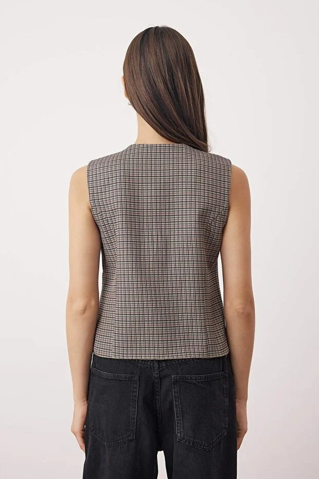 Fitted Argyle Woven Vest