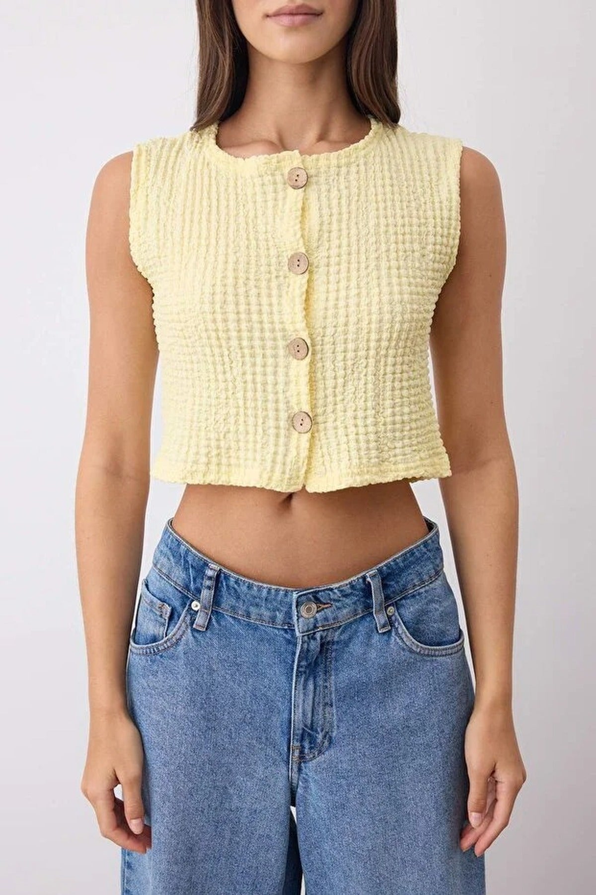 Textured Buttoned Crop Stretch Knit Vest