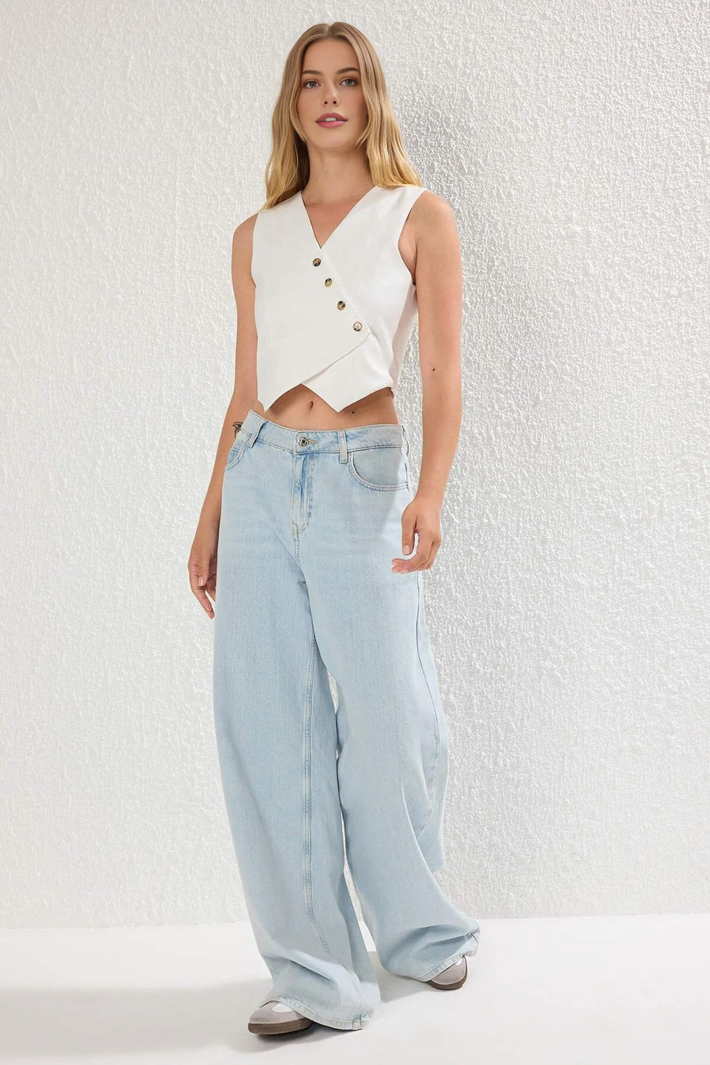 Linen-Look Double-Breasted Crop Vest