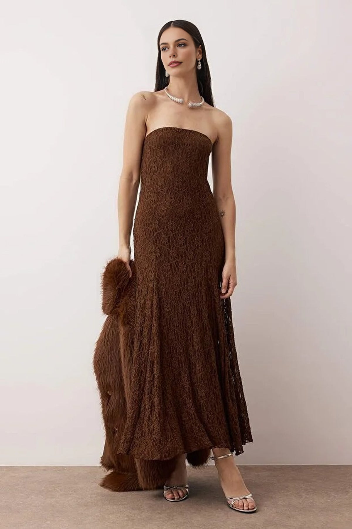 Lace Strapless Midi Lined Dress