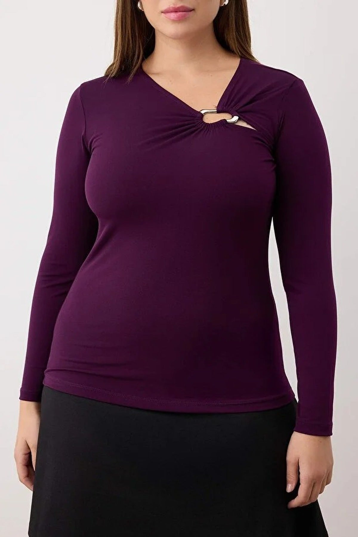 Asymmetrical Collar Accessory Detail Knitted Plus Size Blouse