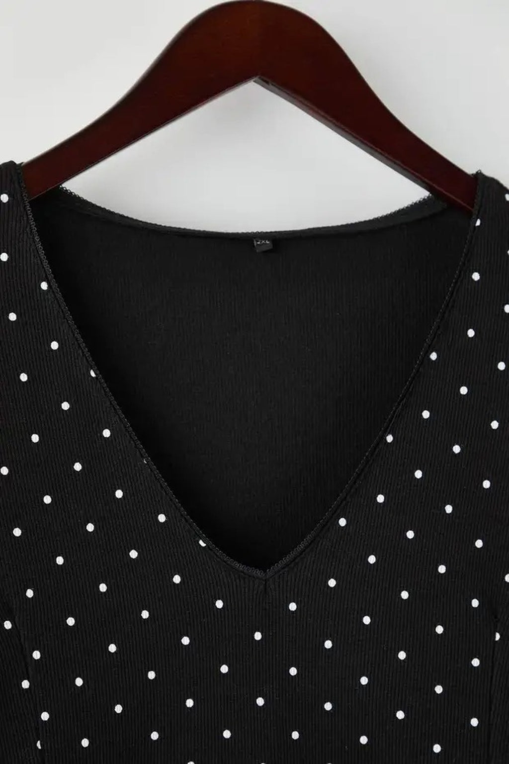 Polka Dot V-Neck Ribbed Knit Plus Size Blouse